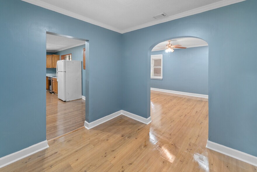 More Photos Of 2605 US Highway 80 W, Savannah Office For Sale