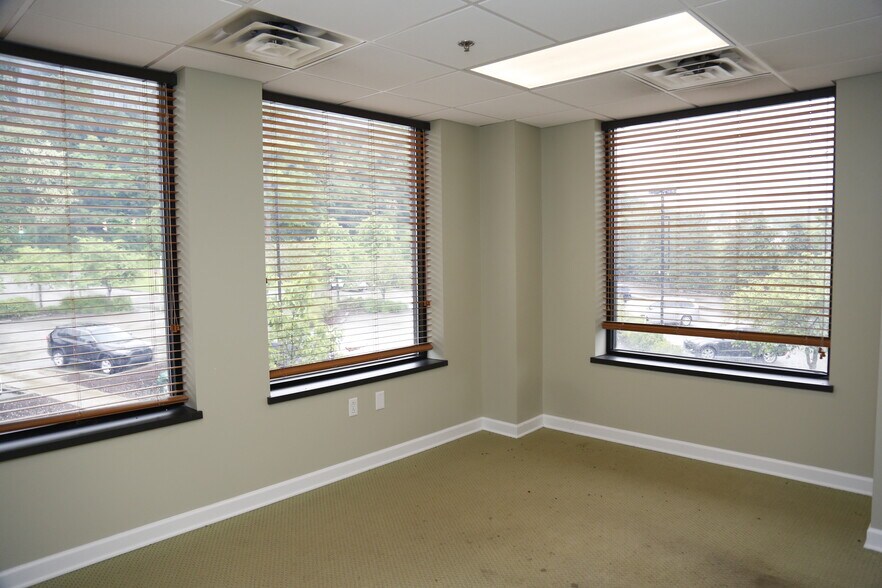 More Photos Of 215 Don Knotts Blvd, Morgantown Office For Lease