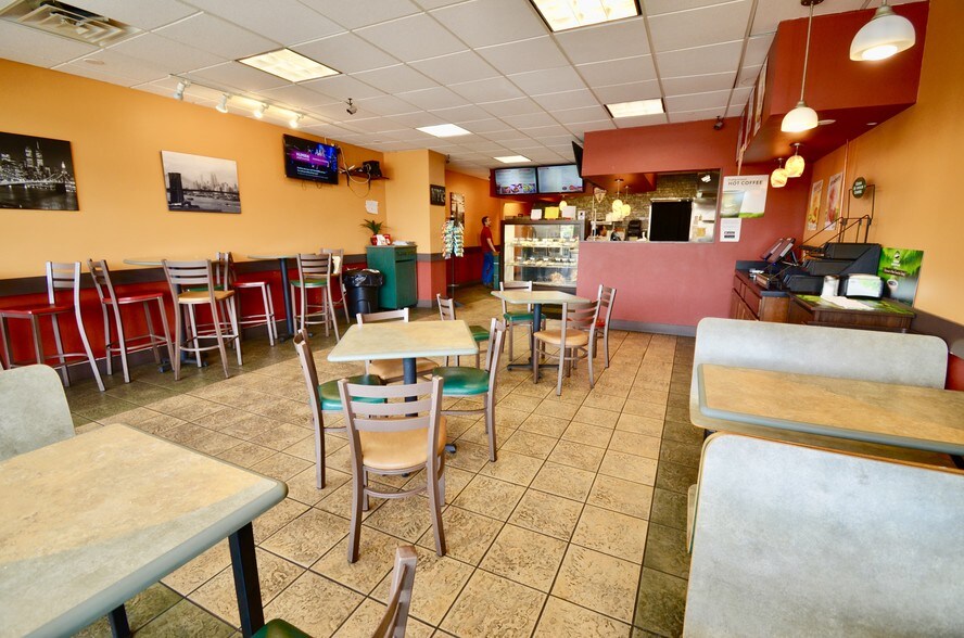 45004520 City Line Ave, Philadelphia, PA 19131 For Lease