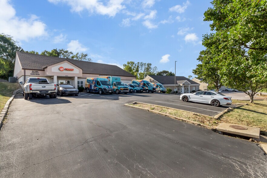 More Photos Of 1565 Kisker Rd, Saint Charles Office For Sale
