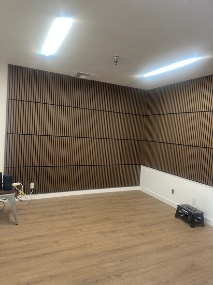 More Photos Of 121 N Dillon Ave, San Jacinto Office For Sale