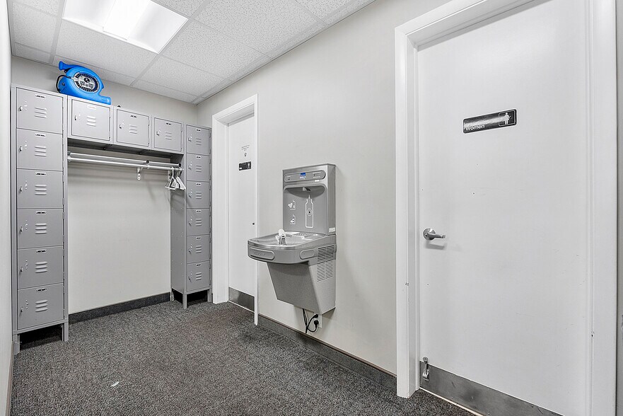 More Photos Of 5300 N Federal Hwy, Fort Lauderdale Office For Sale