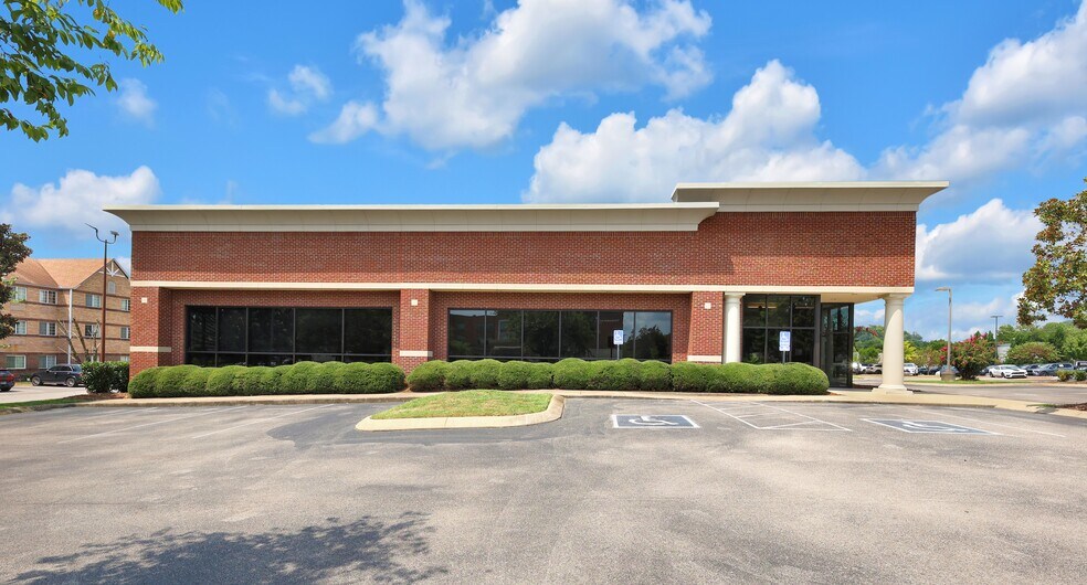 Primary Photo Of 2 Cadillac Dr, Brentwood Office For Lease
