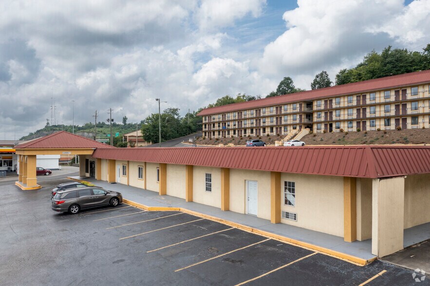 More Photos Of 624 Decatur Hwy, Fultondale Hotel For Sale