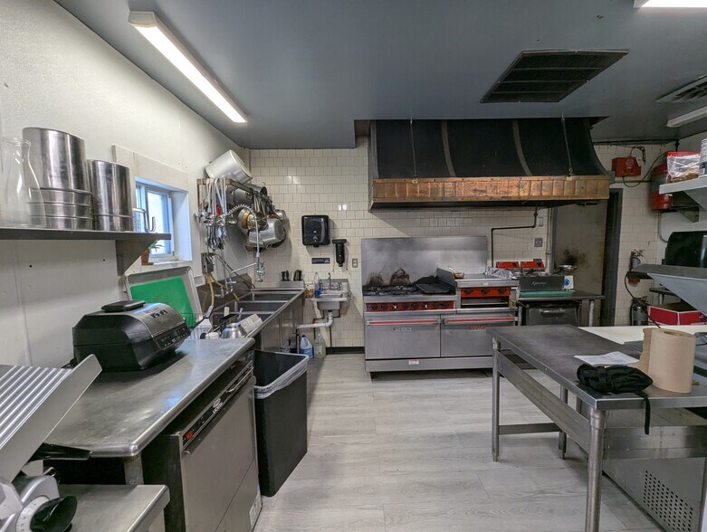 More Photos Of 11818 Philadelphia Rd, White Marsh Bar For Sale