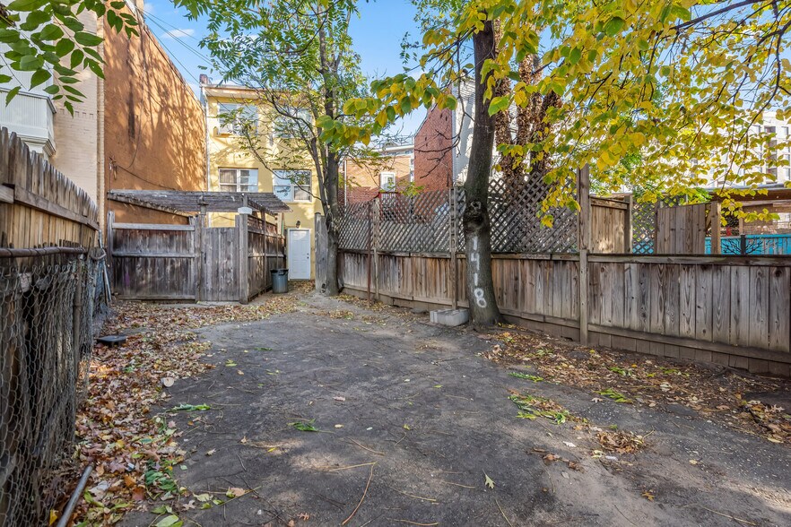 More Photos Of 1421 H St NE, Washington Restaurant For Lease