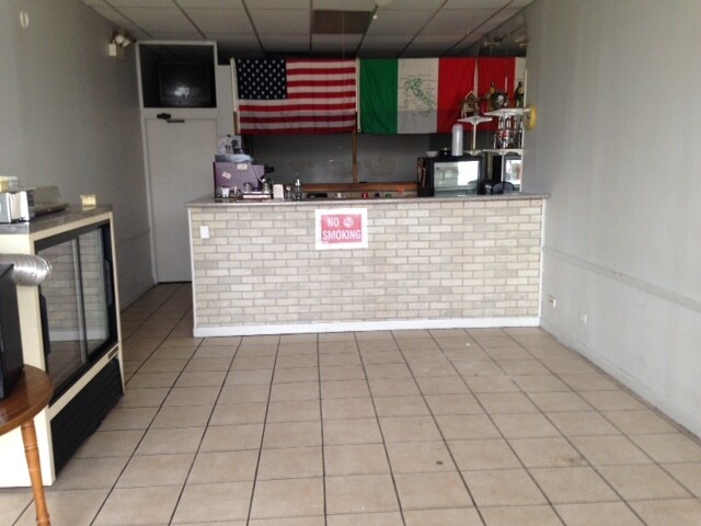 More Photos Of 8400-8418 Grand Ave, River Grove Freestanding For Lease