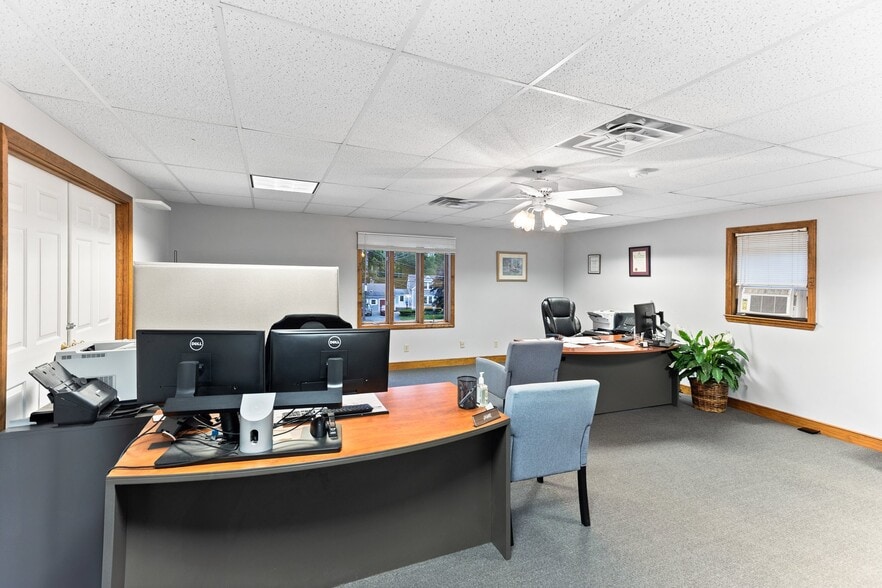 More Photos Of 105 Washington St, Easton Loft Creative Space For Sale