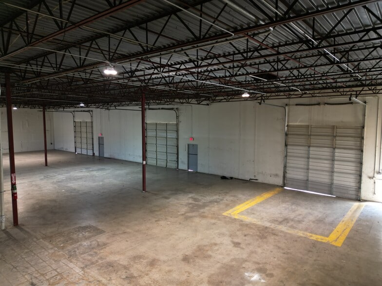 More Photos Of 3501 State Highway 157, Fort Worth Warehouse For Lease