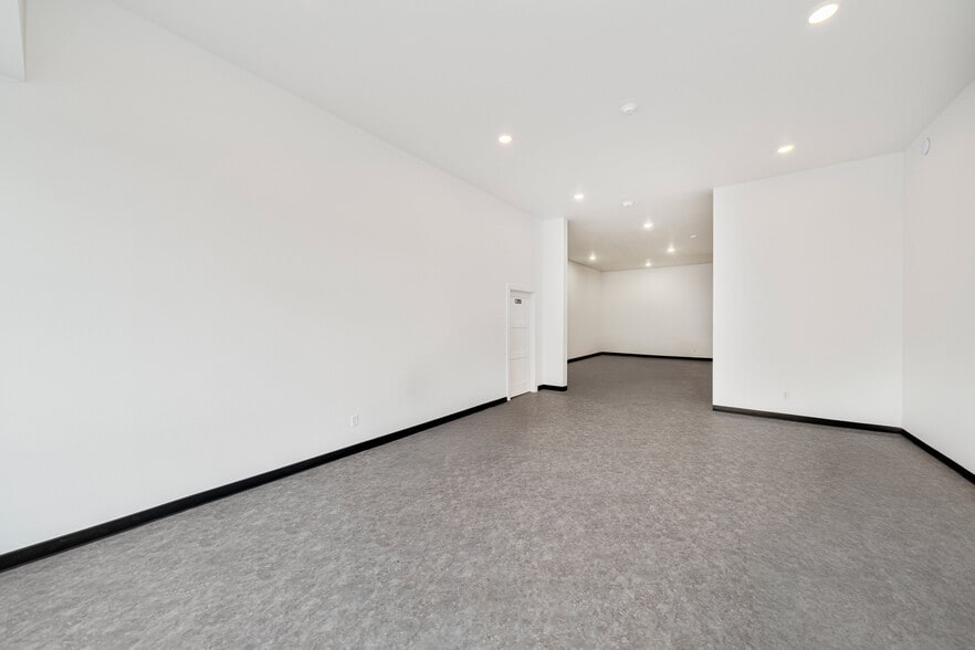 More Photos Of 115 Main Ave, Tillamook General Retail For Lease