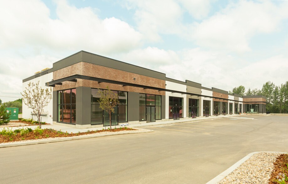 More Photos Of 4911 44th Ave, Stony Plain Storefront For Lease