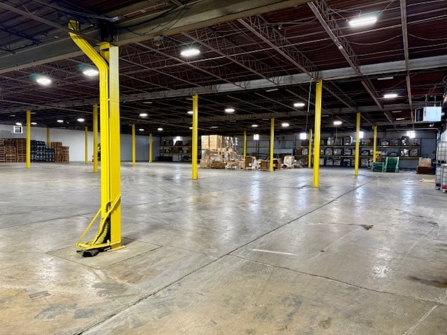 More Photos Of 4000 Bethel Ave, Indianapolis Warehouse For Lease