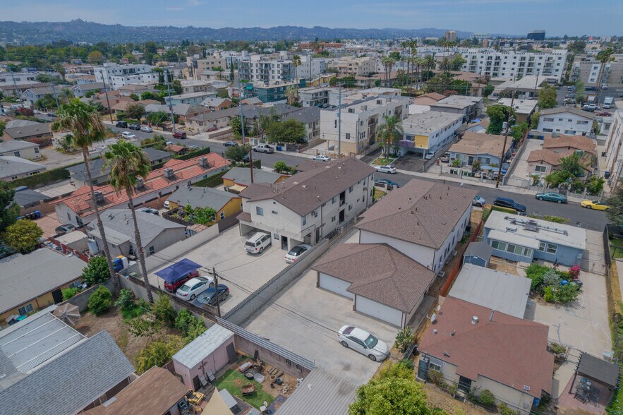 More Photos Of 5328 Auckland Ave, North Hollywood Apartments For Sale