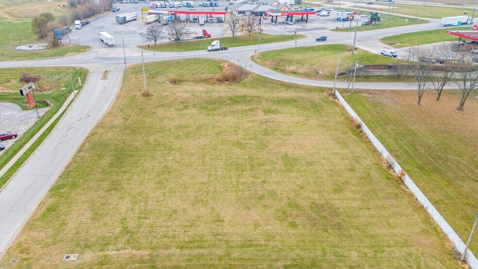 More Photos Of 500 Granite Dr, Peculiar Land For Sale