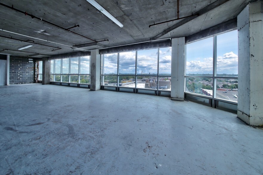 More Photos Of 3737 Boul Cremazie E, Montréal Office For Lease