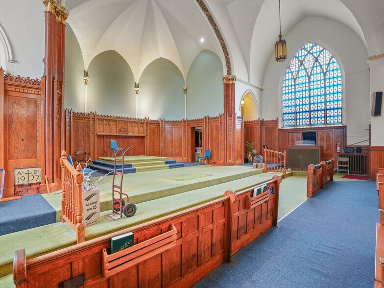 More Photos Of 480 State St, Conneaut Religious Facility For Sale