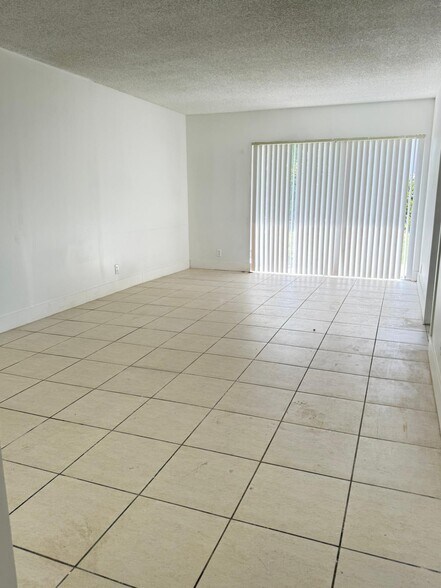 More Photos Of , Miramar Multifamily For Sale