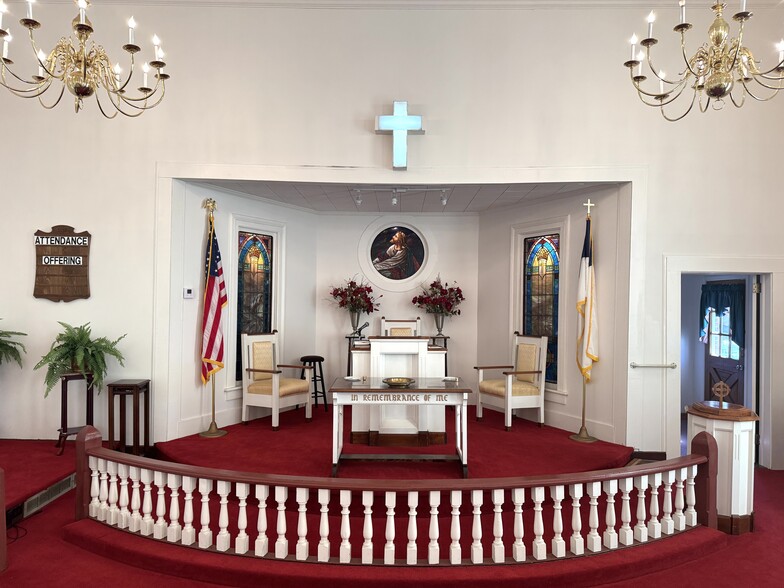 More Photos Of 216 Broad St, Warm Springs Religious Facility For Sale