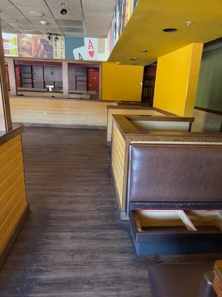 More Photos Of 34 W Main St, Radford Restaurant For Lease