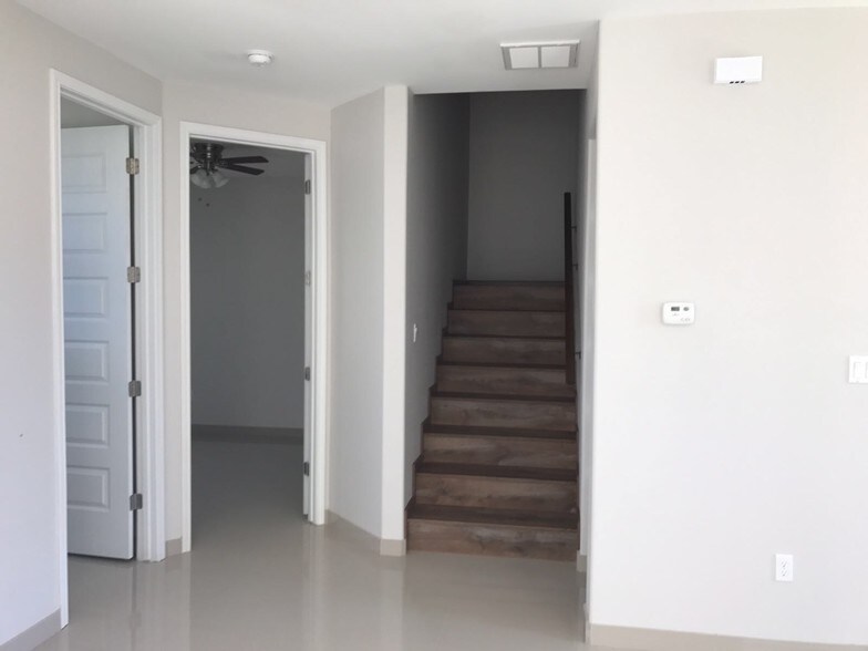 More Photos Of 1202 Upas Dr, Edinburg Apartments For Sale
