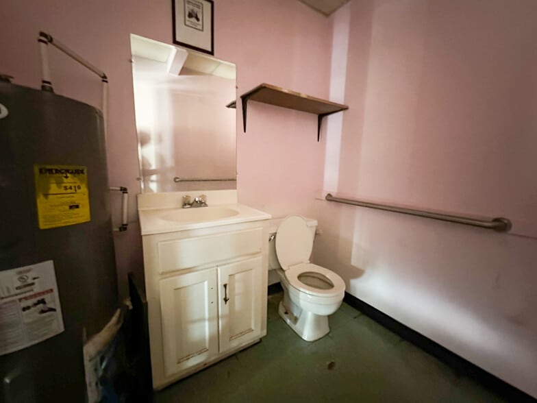 More Photos Of 4666-4678 Broad St, Sumter Restaurant For Sale