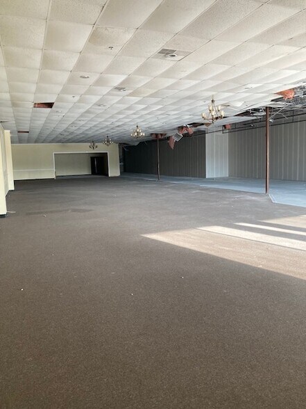 More Photos Of 15222-15258 N I-45, Conroe Unknown For Lease