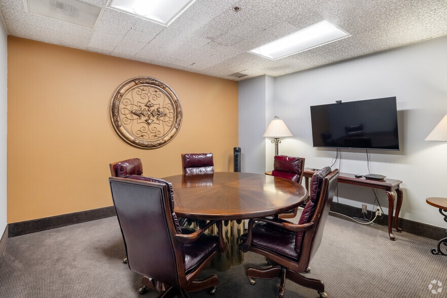 More Photos Of 215 N Marengo Ave, Pasadena Office For Sale