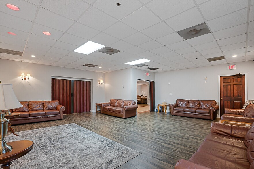 More Photos Of 291 NW 37th Ave, Miami Funeral Home For Sale