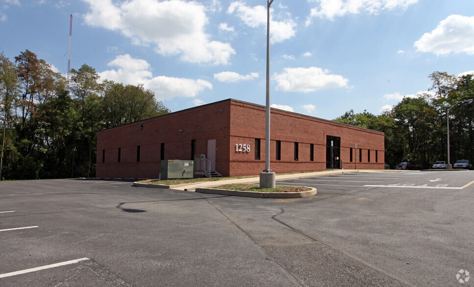 Primary Photo Of 1258 Maryland Ave, Hagerstown Office For Lease