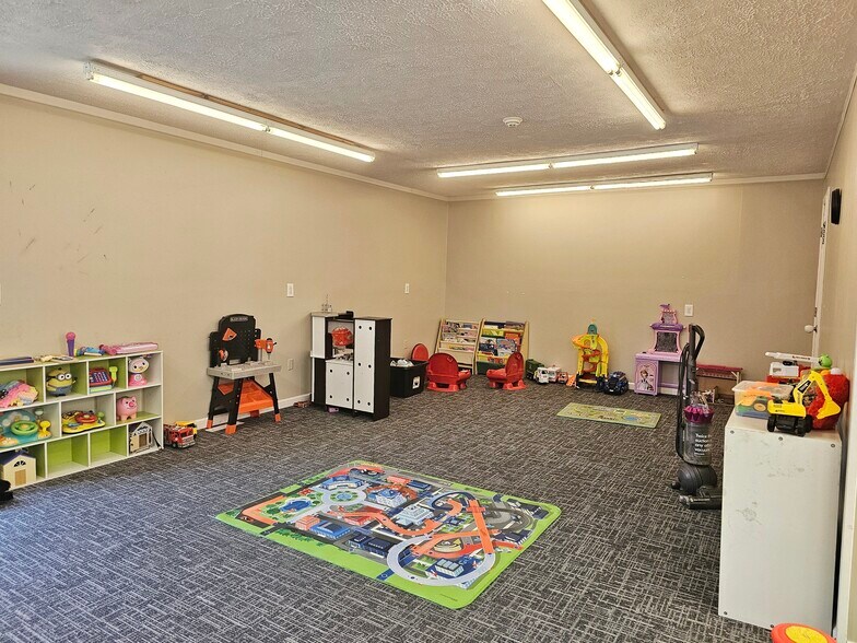 More Photos Of 4312 Mount Clare Rd, Mount Clare Office For Sale