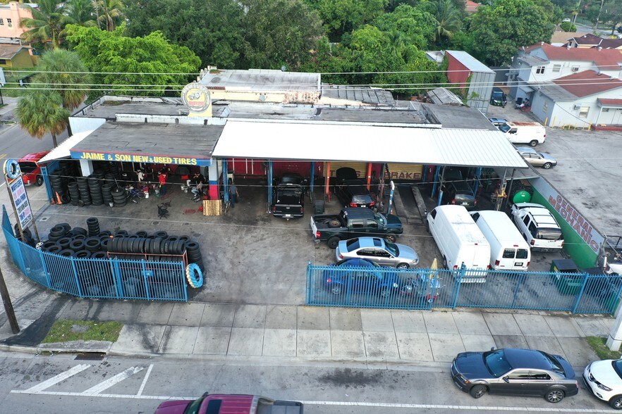 Primary Photo Of 3151 NW 17th Ave, Miami Auto Repair For Sale