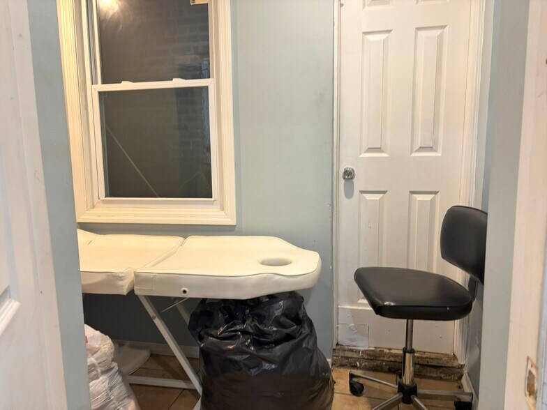 More Photos Of 16818 Jamaica Ave, Jamaica Specialty For Sale