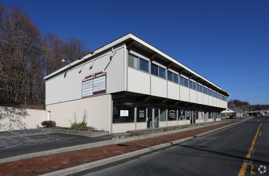 More Photos Of 1539 Main St, Pleasant Valley Medical For Lease