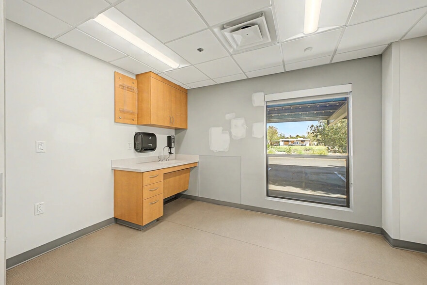 More Photos Of 7534 E 2nd St, Scottsdale Medical For Lease