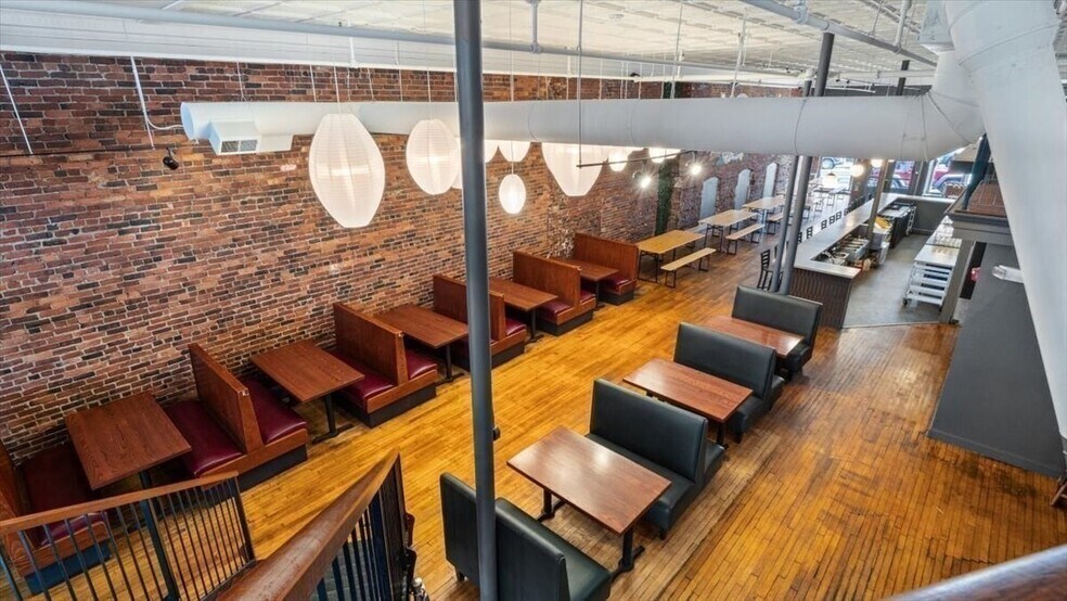 More Photos Of 35 Main St, Amesbury Storefront Retail Office For Sale