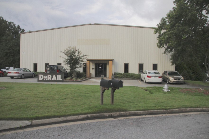 More Photos Of 4300 Business Park Ct, Lilburn Distribution For Lease