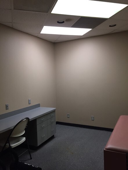 More Photos Of 11700 Us-59, Houston Medical For Lease