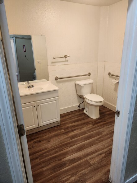 More Photos Of 11811 Upham St, Broomfield Warehouse For Lease