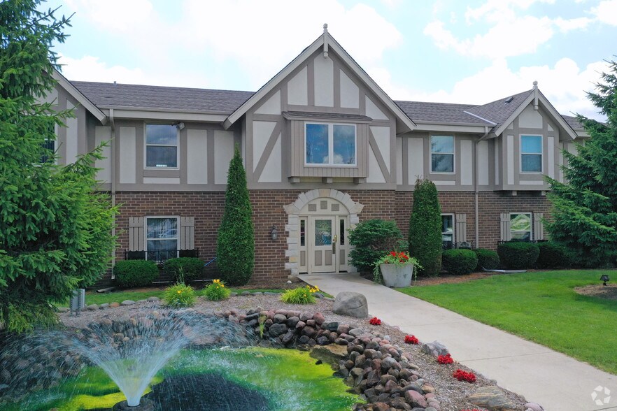 More Photos Of 11516 N Port Washington Rd, Mequon Office For Lease