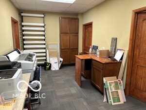 More Photos Of 9130 Otis Ave, Indianapolis Flex For Lease