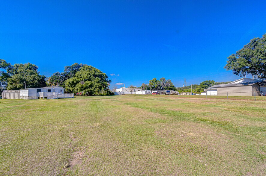 More Photos Of 6839 Wire Rd, Zephyrhills Manufactured Housing Mobile Home Park For Sale