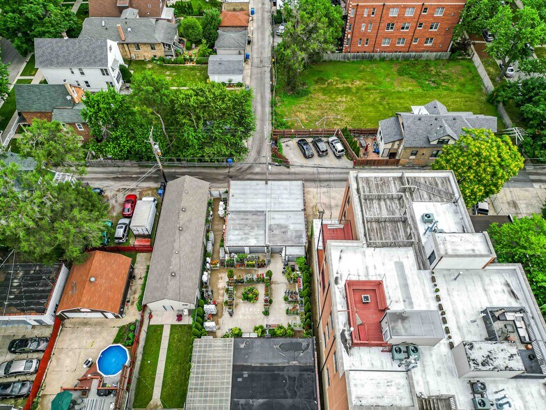 More Photos Of 2312 W Touhy Ave, Chicago General Retail For Sale