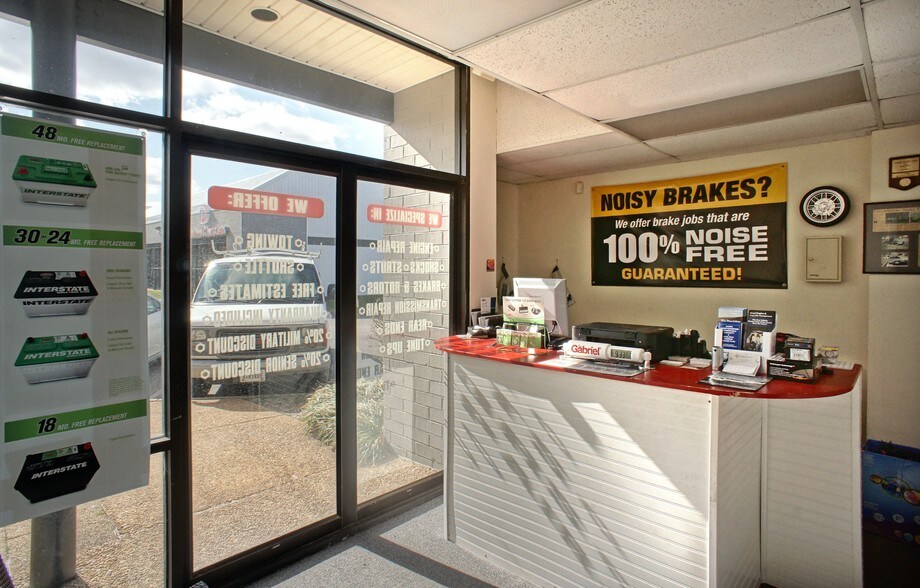 More Photos Of 1244 Executive Blvd, Chesapeake Flex For Sale