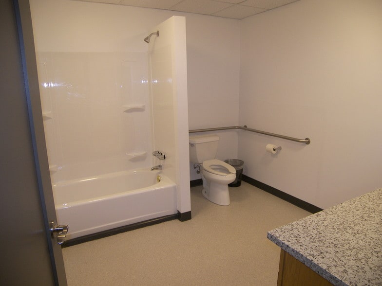 More Photos Of 1611 S Geiger Blvd, Spokane Industrial For Sale