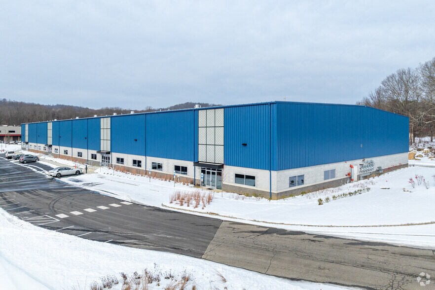 More Photos Of 999 Willow Grove St, Hackettstown Warehouse For Sale