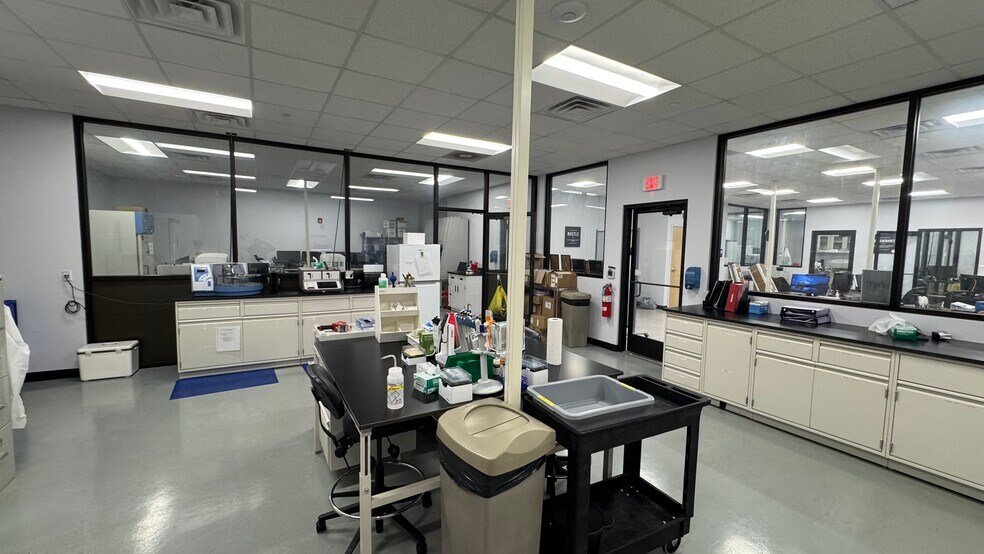 More Photos Of 2550 Brodhead Rd, Bethlehem Flex For Lease