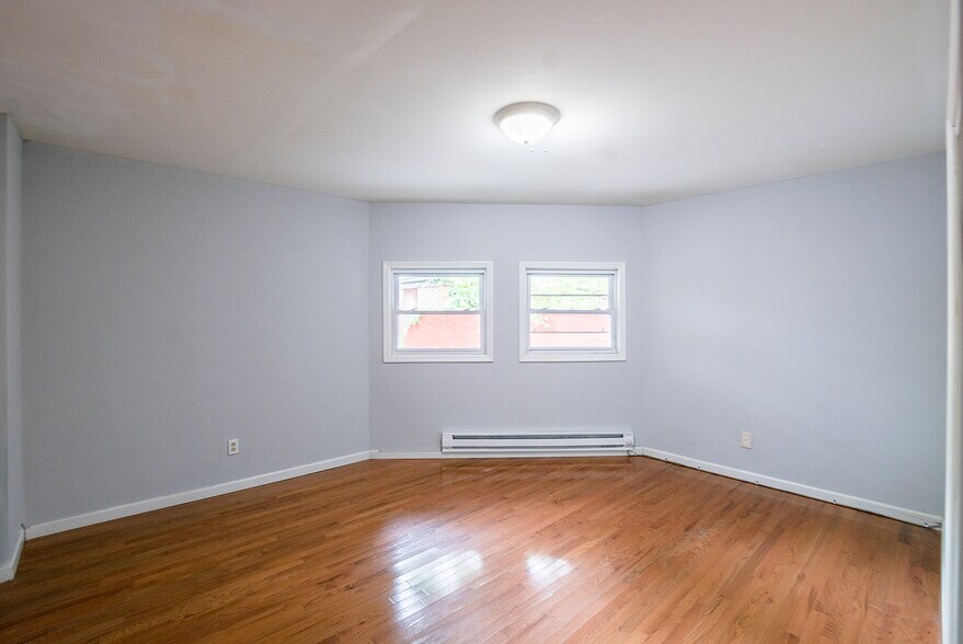 More Photos Of 2115 N 63rd St, Philadelphia Apartments For Sale