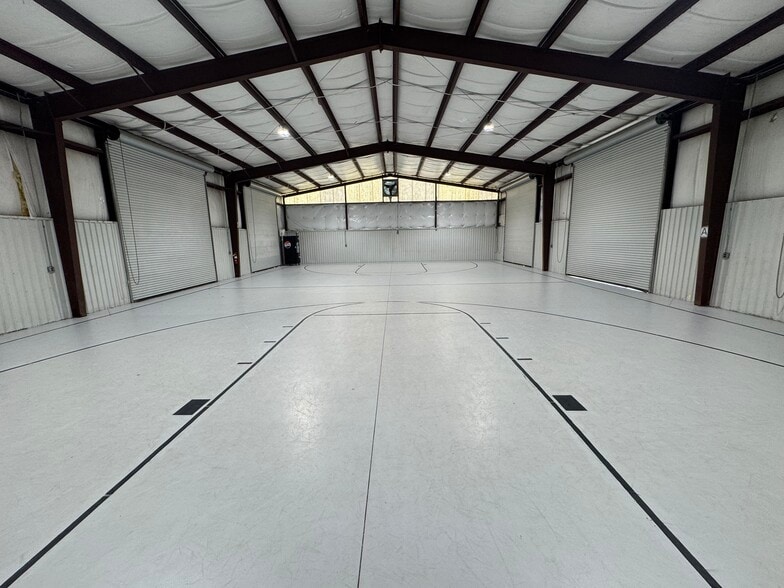 More Photos Of 4354 Valnorth Dr, Valdosta Warehouse For Lease