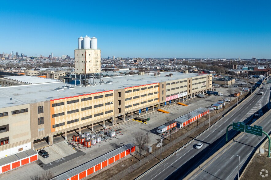 More Photos Of 2900 S 20th St, Philadelphia Manufacturing For Lease