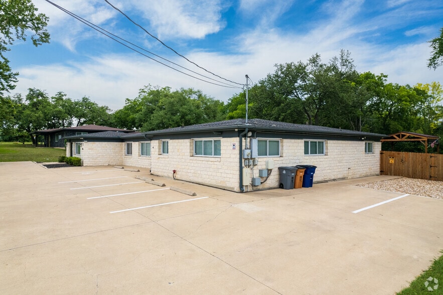 More Photos Of 1206 W Slaughter Ln, Austin Office For Lease